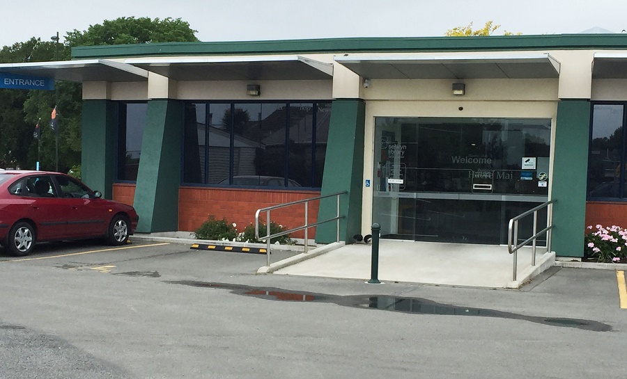 The entrance to Leeston Library